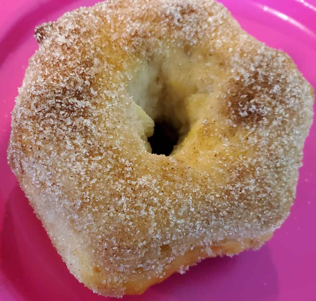 A finished air fry doughnut 
