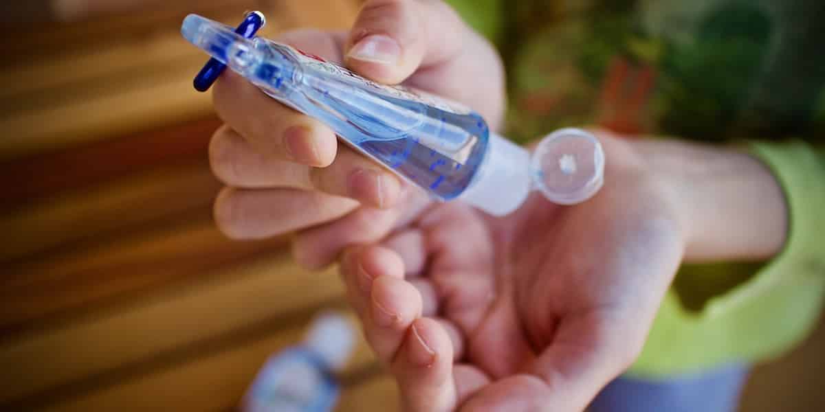 10 amazing uses for hand sanitizer