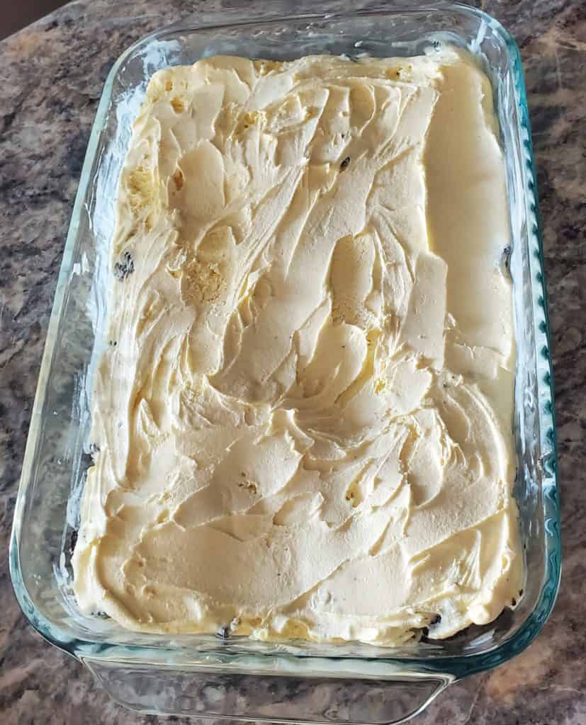 Oreo ice cream cake smoothed ice cream layer