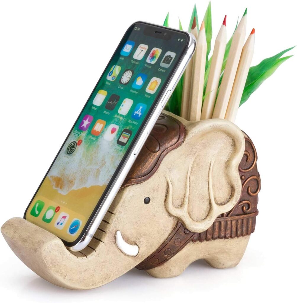 Fun Christmas gift ideas: Elephant pencil and phone holder