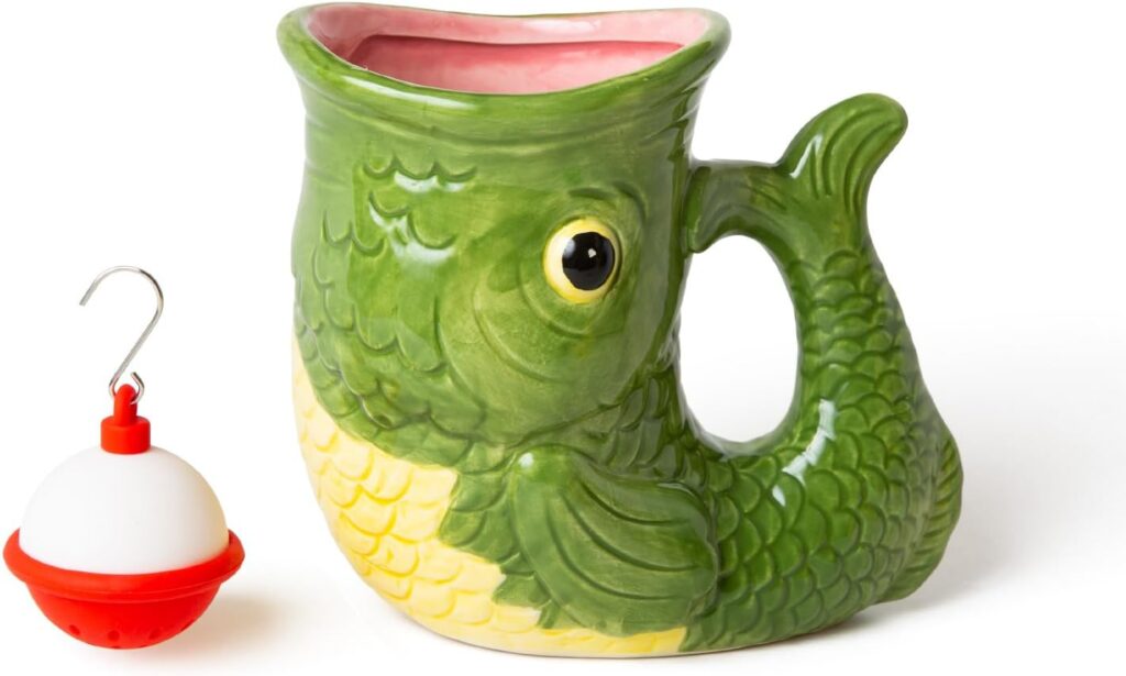 Fun Christmas gift ideas: Fish mug with bobber infuser