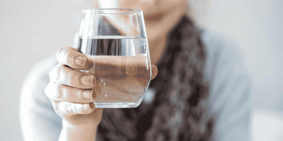 How busy moms can drink more water