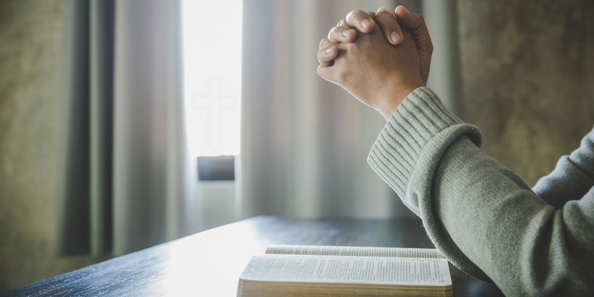 10 Short Prayers for Your Day (Simple Ways to Talk to God)